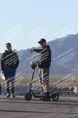 media/Oct-30-2025-Racers Edge (Thu) [[dabbdaf680]]/1-Around the Pits- Track Walk/